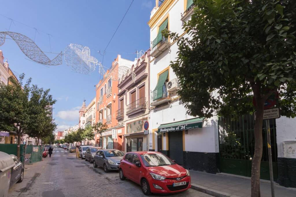 Castilla Triana Courtyard By Valcambre Sevilha Exterior foto